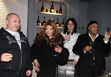 La Toya Jackson ZAGRA W CIACHO 2?!