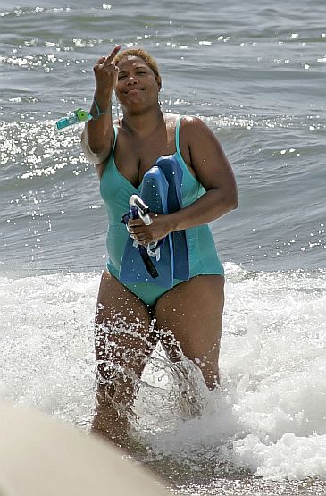 Kate Moss topless!