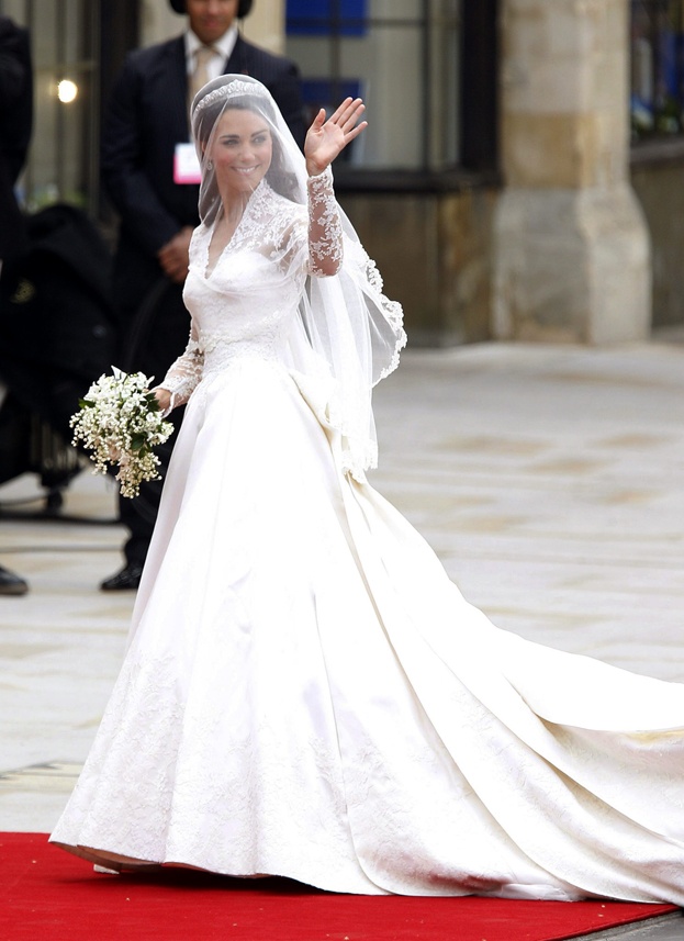 Brytyjczycy wolą siostry Middleton od Kate Moss!