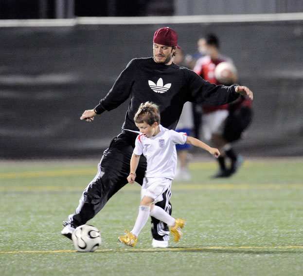 David Beckham: Surowo wychowuję synów