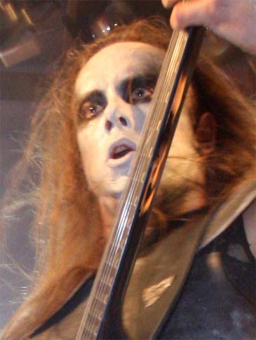 Nergal zmienia się dla Dody?!