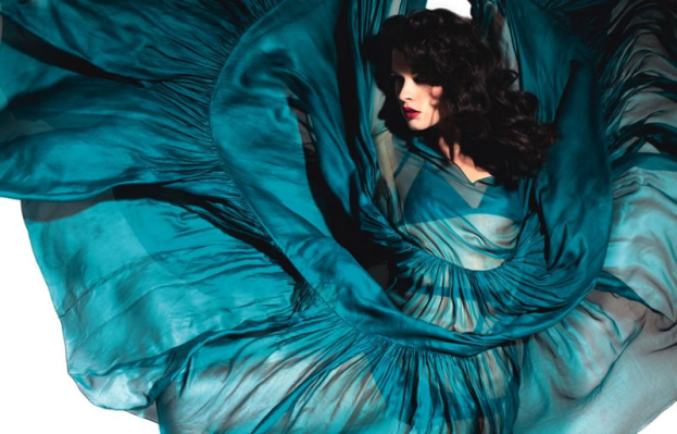 Crystal Renn na okładce Vogue'a! (ZDJĘCIA)